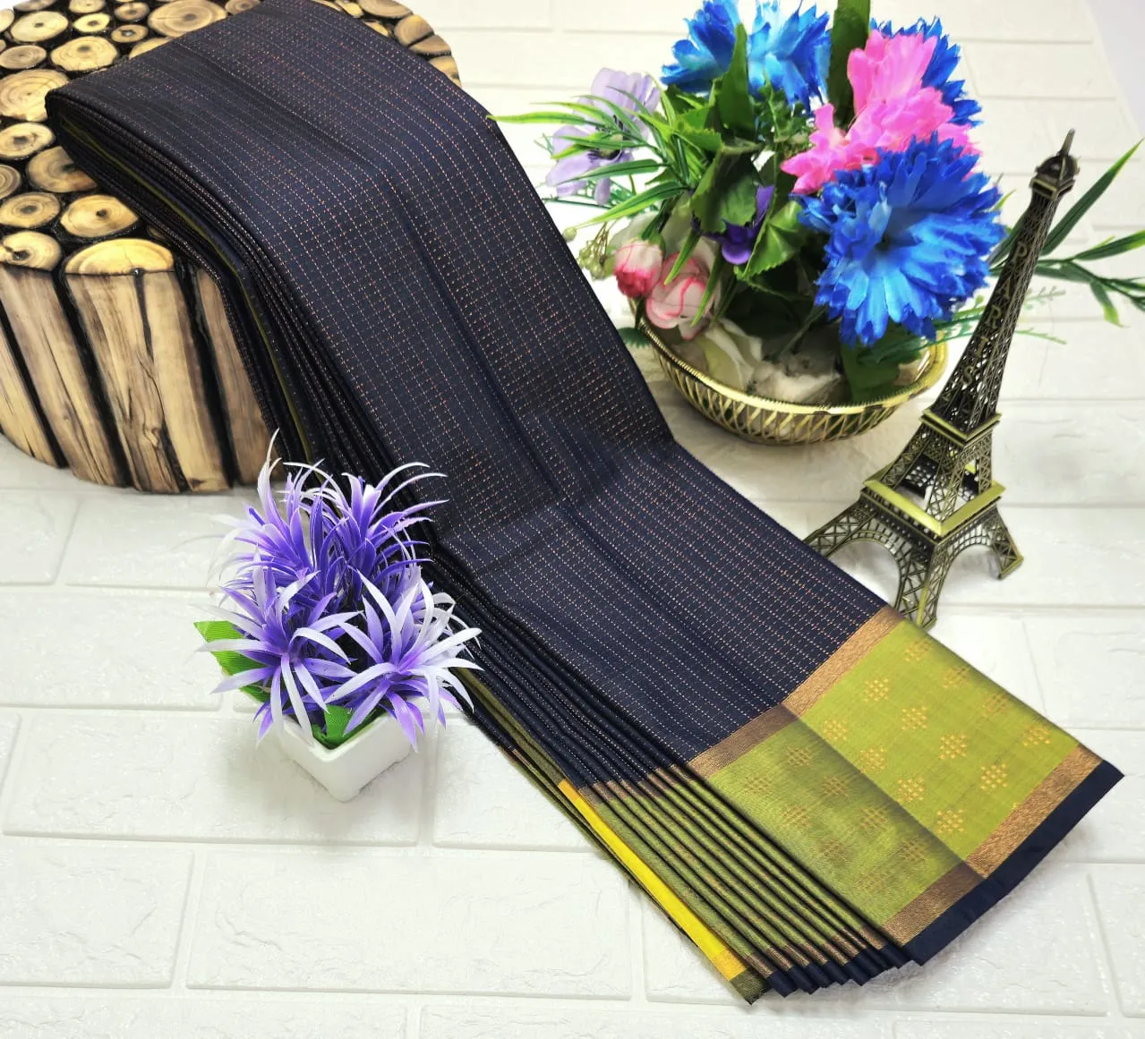 Grand Linear Tower Butta Soft Silk Saree